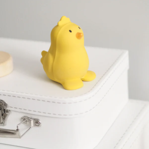 Tikiri – Natural Rubber Chicken