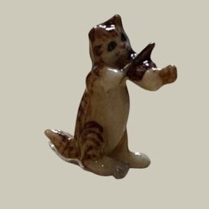 TMT Imports - Miniature - Small Cat playing Violin