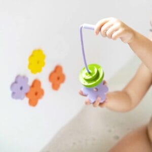Quut - Fishing Bath Stickers - Frog Pond