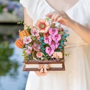 Robotime Rowood Wooden Blooming Book